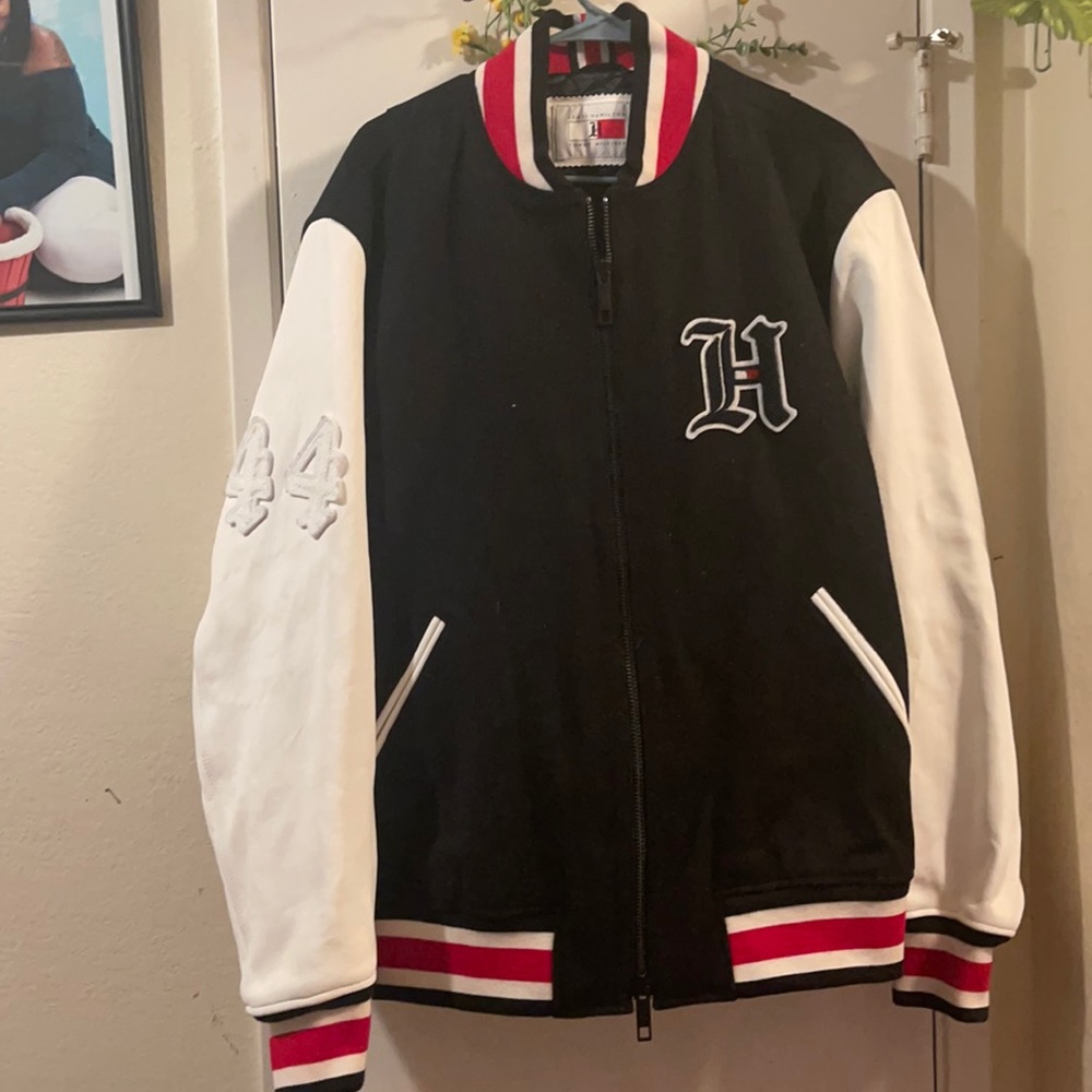 (Lewis Hamilton ) Tommy Hilfiger jacket!!
